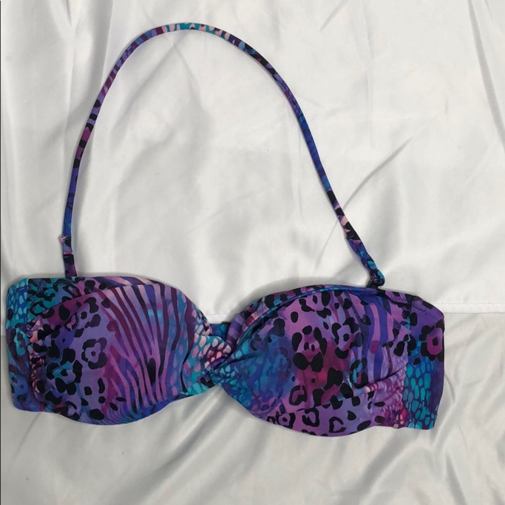 Victoria’s Secret Bikini top